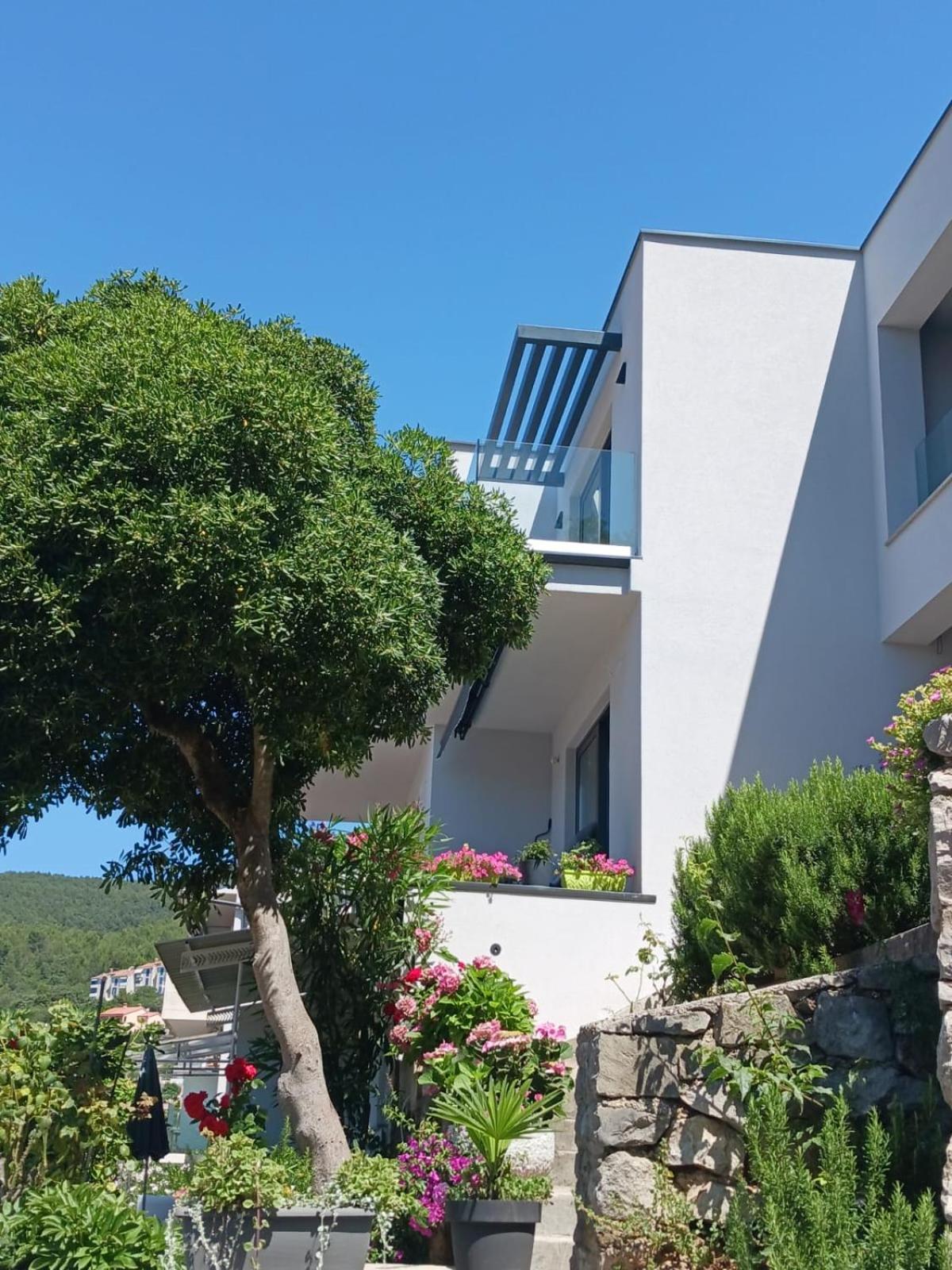 Apartment Mirella 2 Rabac Exterior foto